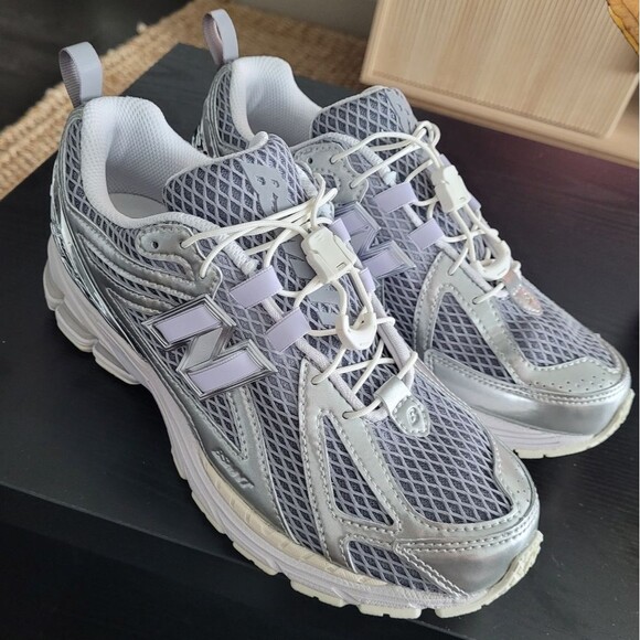 NWOB The Basement x New Balance 1906R Women's 7.5 Grey Silver Collab Metallic - Picture 2 of 9